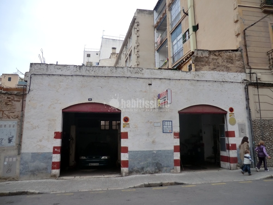 Fachada Graffiti Talleres Mauri