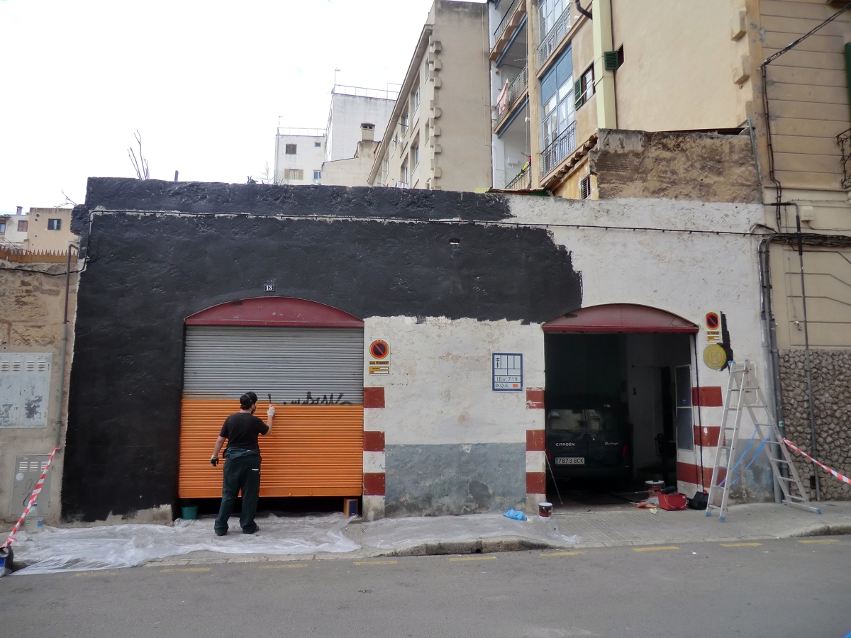 Fachada Graffiti Talleres Mauri