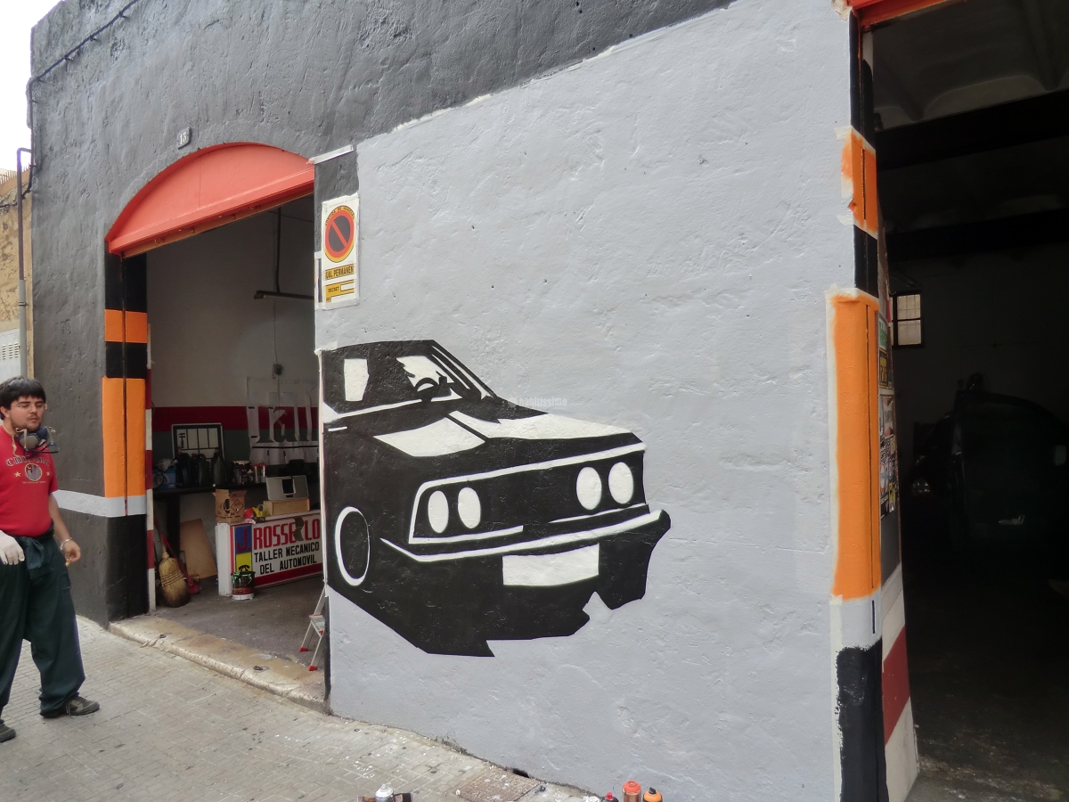 Fachada Graffiti Talleres Mauri