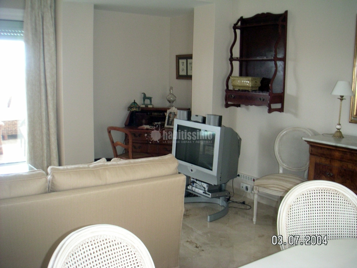 Salón vivienda clásico