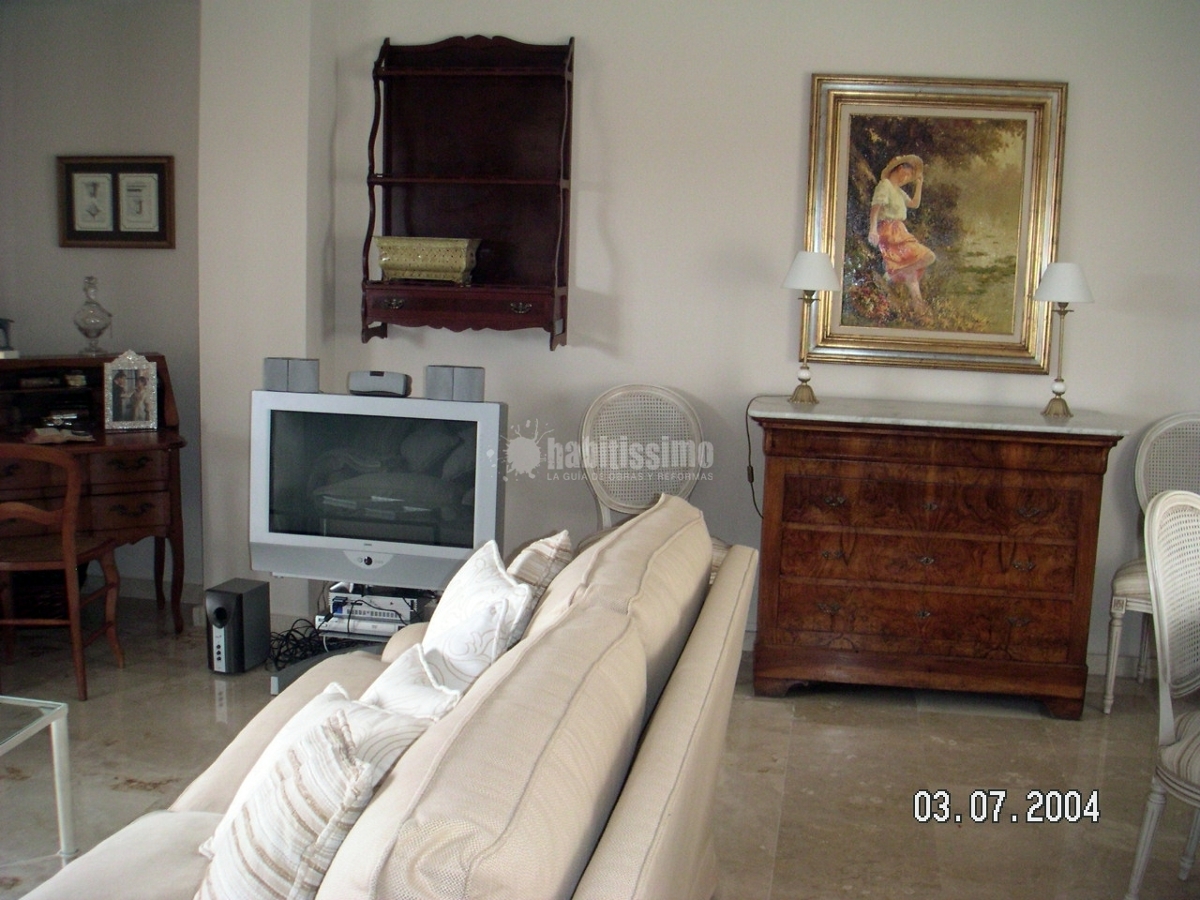 Salón vivienda clásico