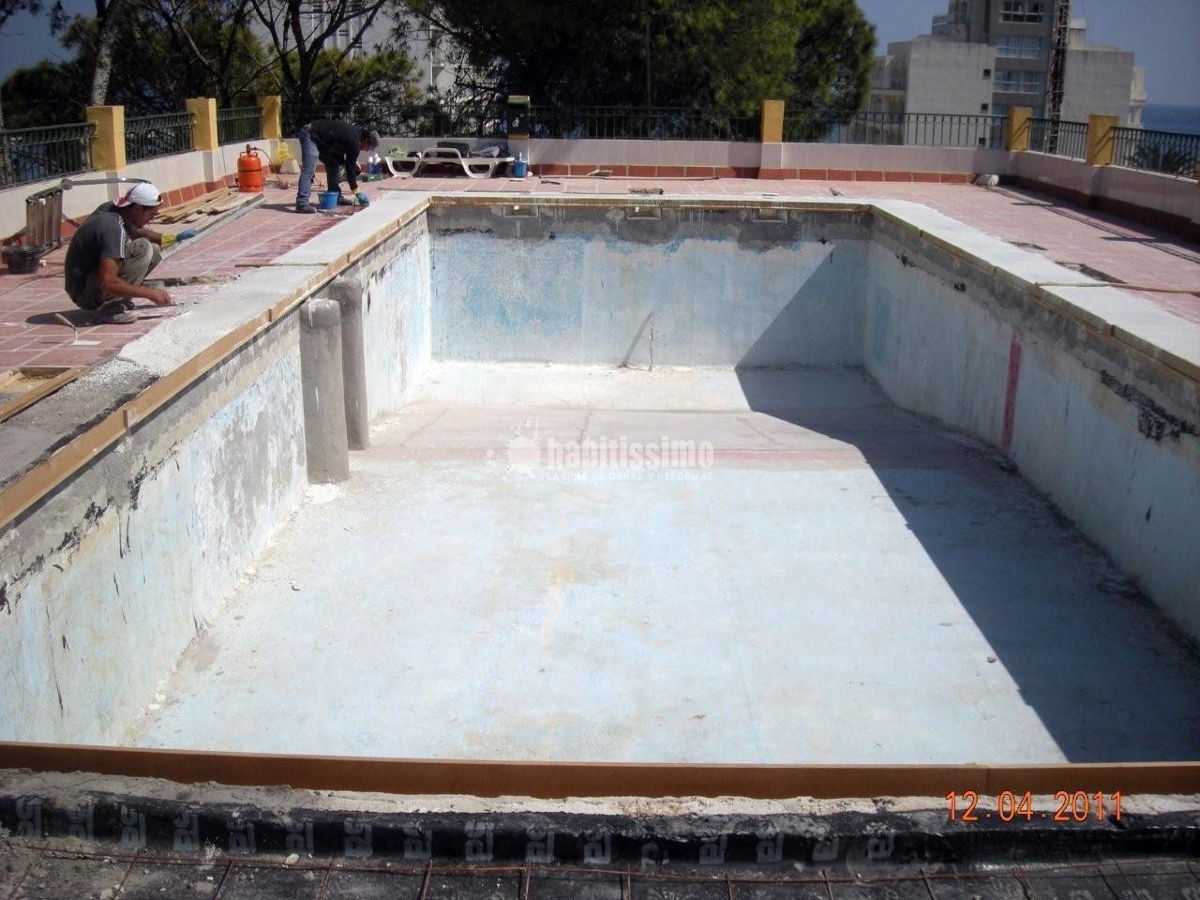 Impermeabilización De Piscina Comunitaria