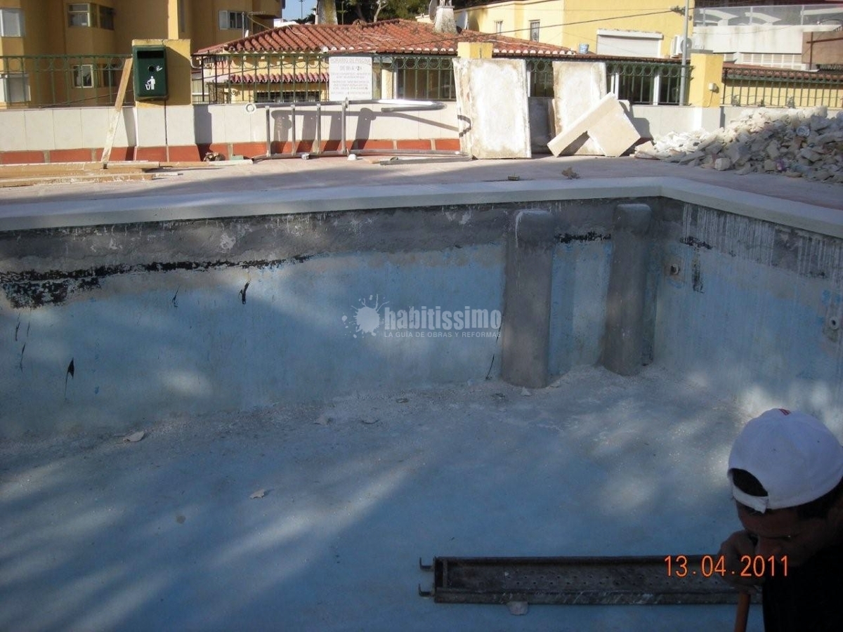 Impermeabilización De Piscina Comunitaria