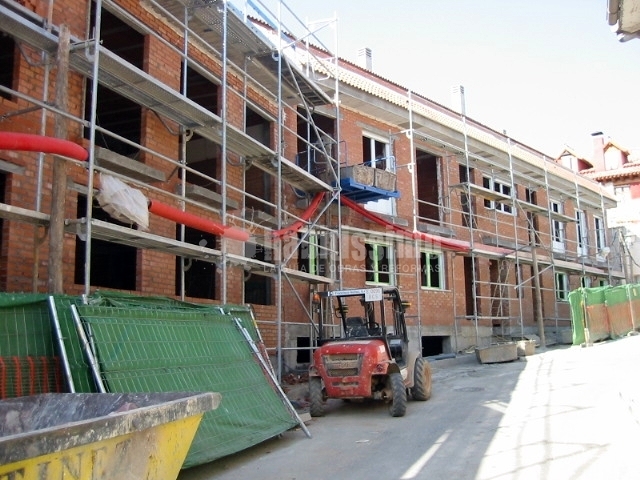 Edificio De 34 Viviendas