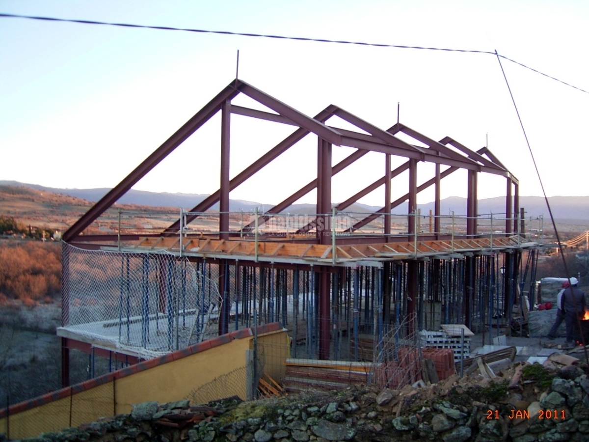 Reforma naves para hacer partamentos