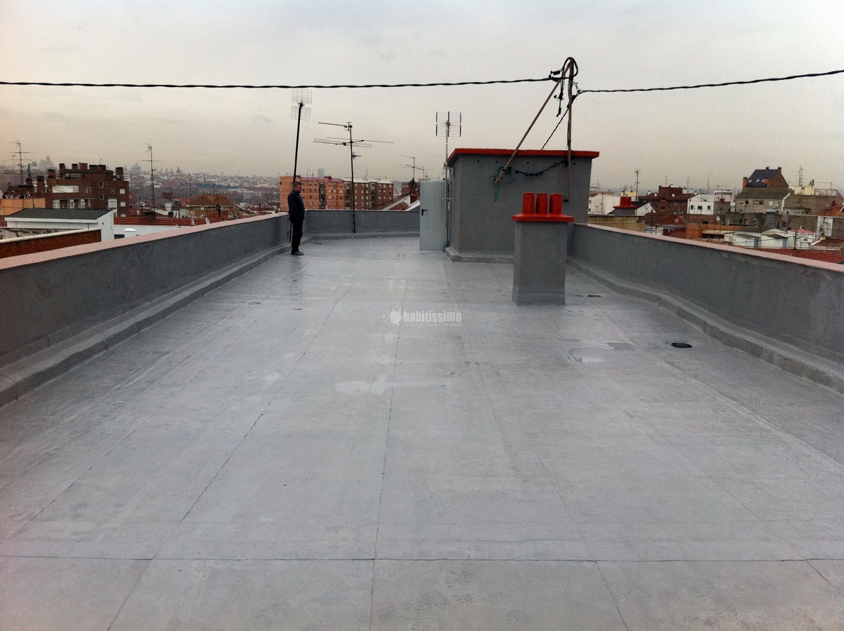 Reconstrucción Fachada y cubierta de edificio