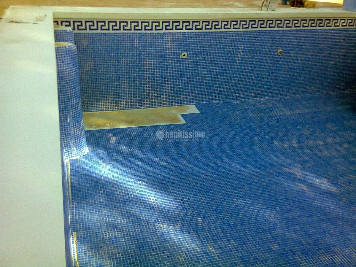 Impermeabilización De Piscina Comunitaria