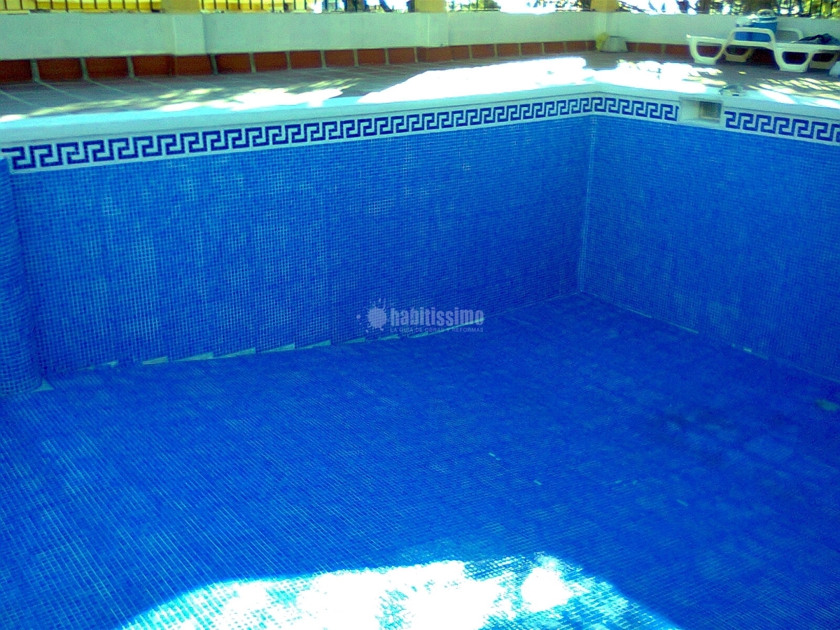 Impermeabilización De Piscina Comunitaria