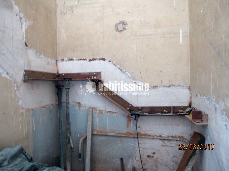 Promoció De Tres Habitatges Al Cor De Sant Andreu