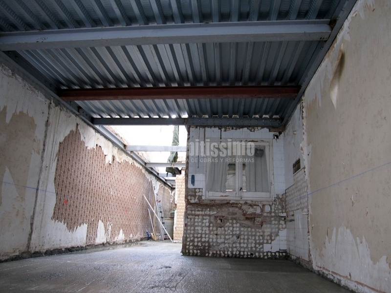 Promoció De Tres Habitatges Al Cor De Sant Andreu