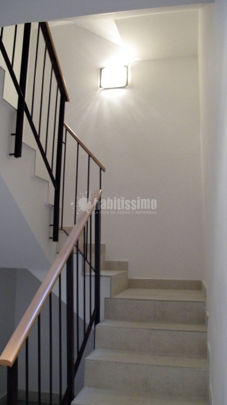 Promoció De Tres Habitatges Al Cor De Sant Andreu