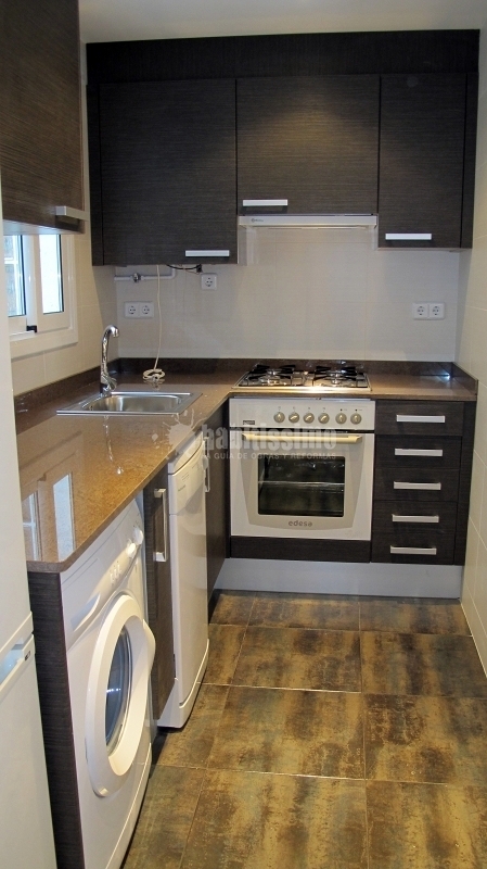 Promoció De Tres Habitatges Al Cor De Sant Andreu