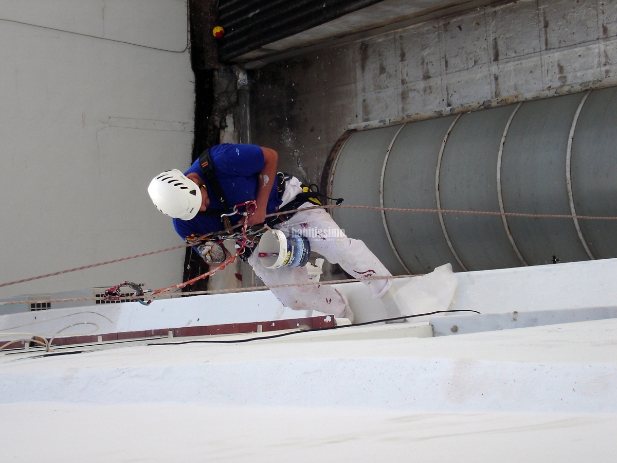 Reparacion de Filtraciones en cubierta y fachada