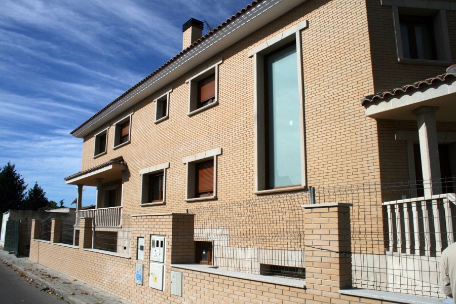 2 VIVIENDAS PAREADAS VILLANUEVA