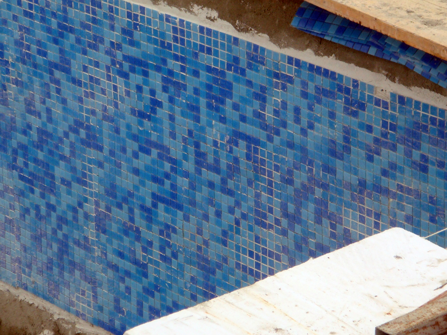 2012-gresite en piscina