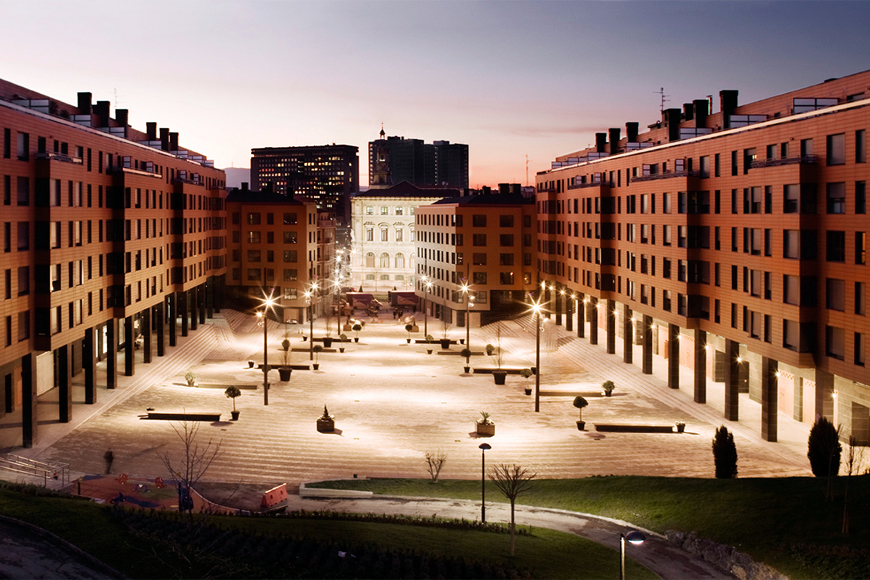 211 viviendas en Plaza del Gas Bilbao 01