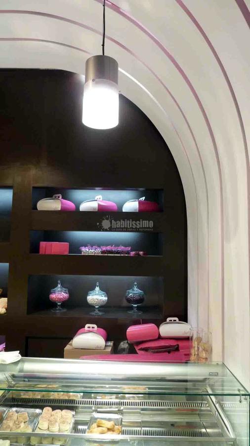 Pastelería y Panadería En Centro Comercial