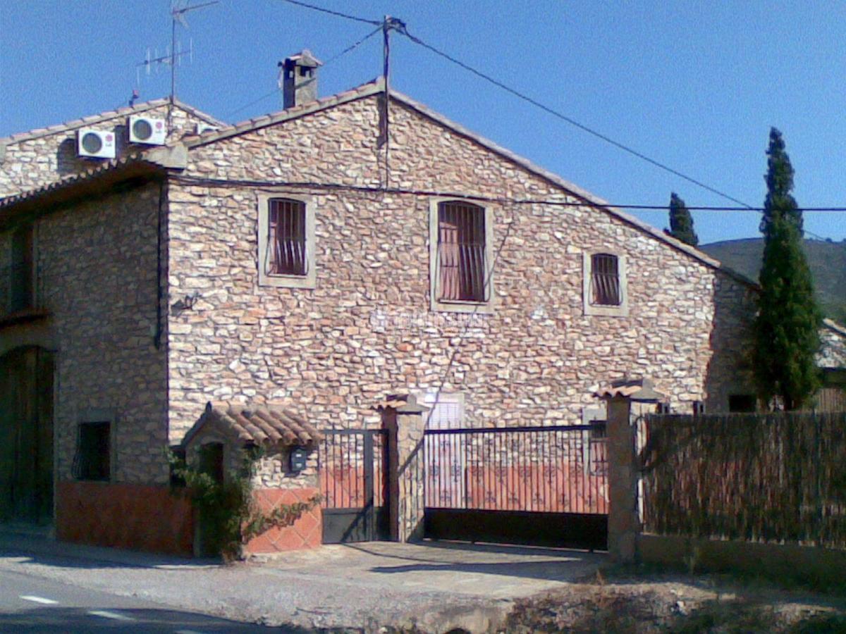 Ampliacion y rehabilitacion de casa en Els Ibarsos