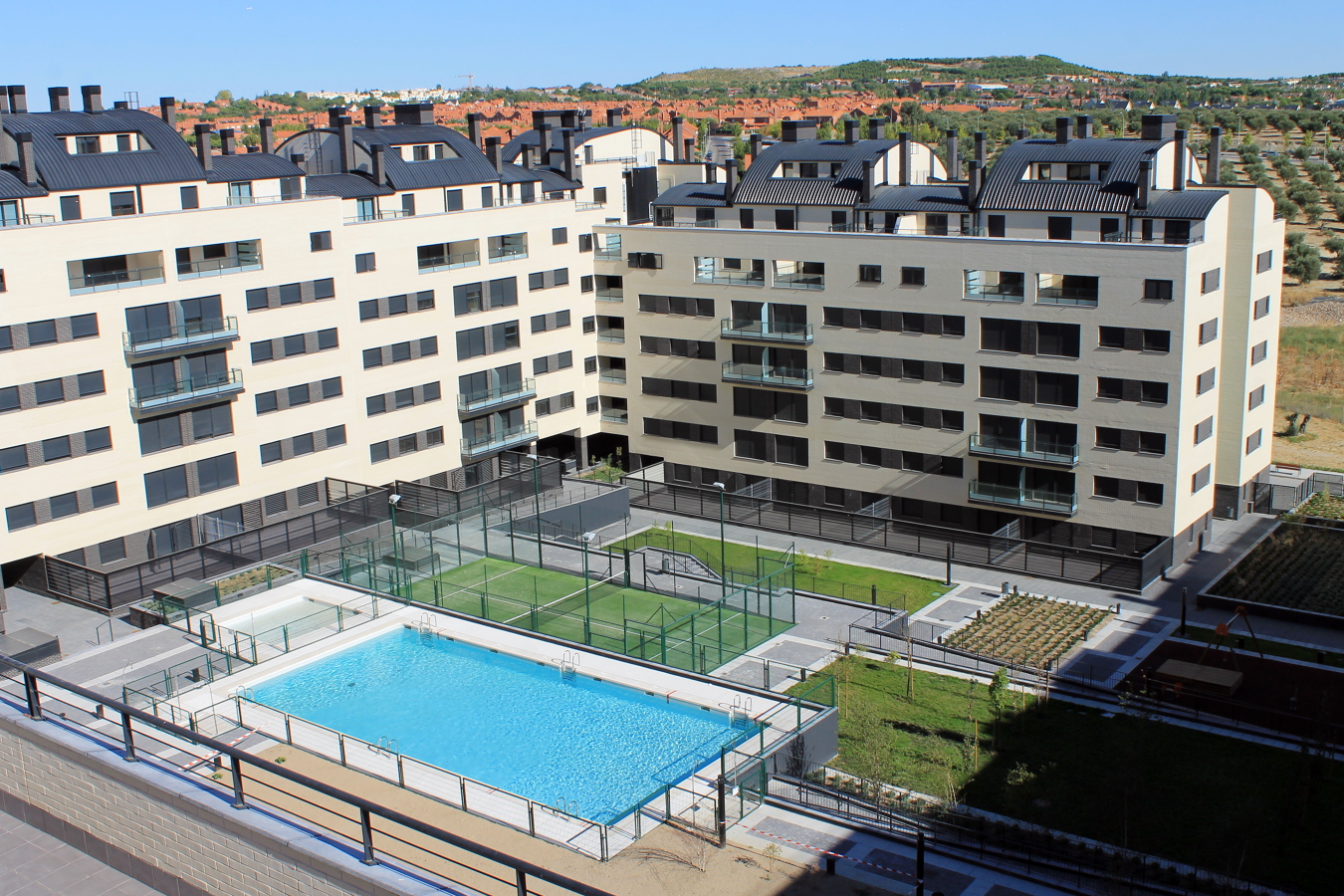 323 Viviendas de Protección Oficial