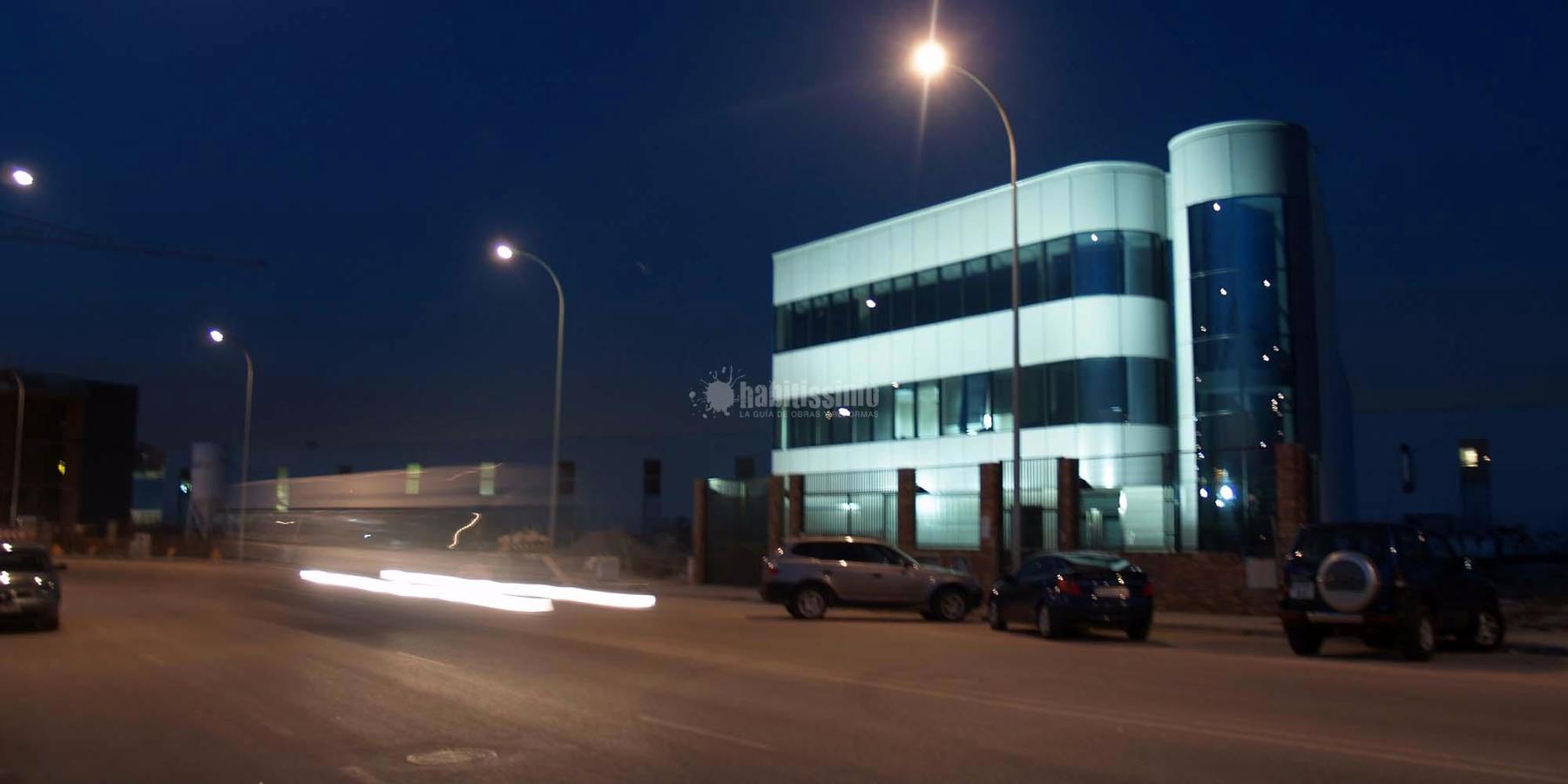 Edificio de Industria, Oficinas y Garaje