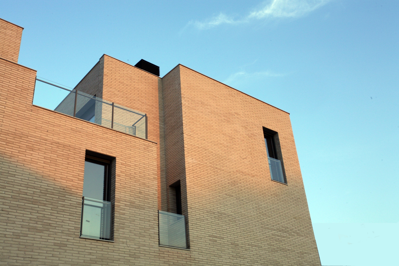 36 viviendas en Barcelona fachada sur detalle