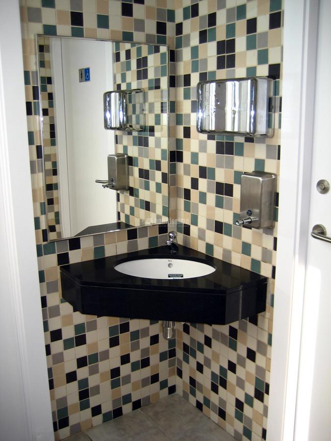 Rehabilitación-Reforma de vivienda para uso de restaurante-cafetería