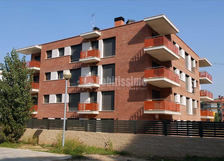 Construcción Edificio Plurifamiliar