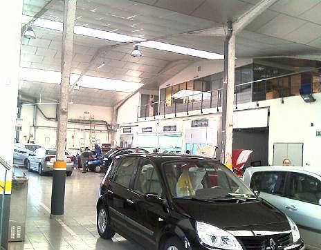 Habilitación  Nave Industrial para taller Mecánico de Chapa y pintura  y habilitación de altillo para oficinas en Polígono Industrial de Quart de Poblet (Valencia)