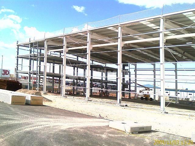 Instalaciones de nave parque de maquinaría de Acciona en San Juan de Enova (Valencia)