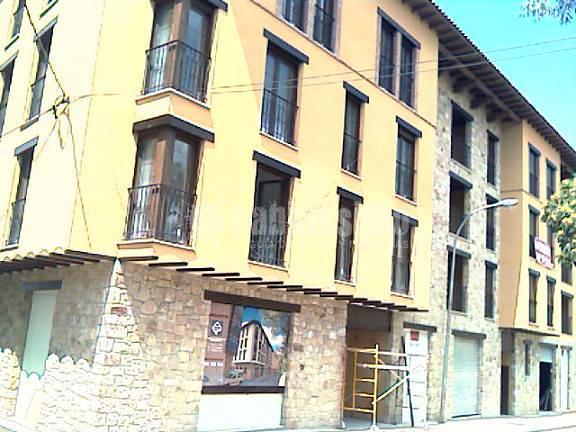 Proyecto de ejecución y legalización de instalaciones de edificio de 32 viviendas y garaje en Mora de Rubielos (Teruel)