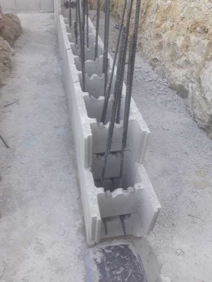 3ªFase, obra convencional en solar donde irá la casa modular