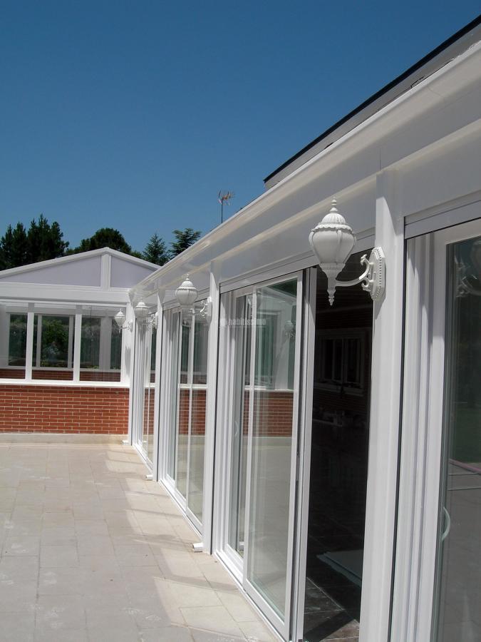 Cerramiento adosado a chalet