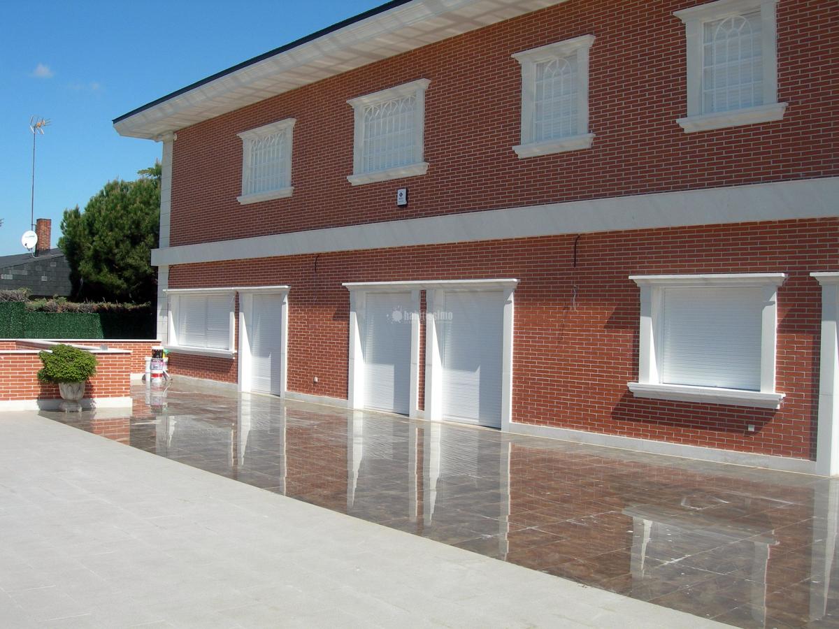 Cerramiento adosado a chalet