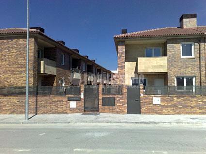Urbanización de 25 viviendas adosadas