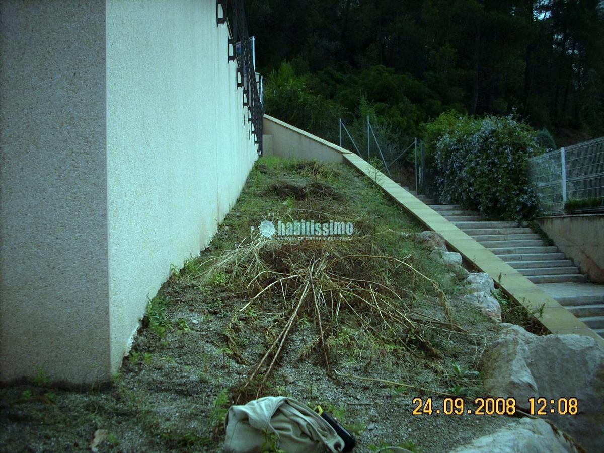 Disseny, obra i plantació de baix manteniment