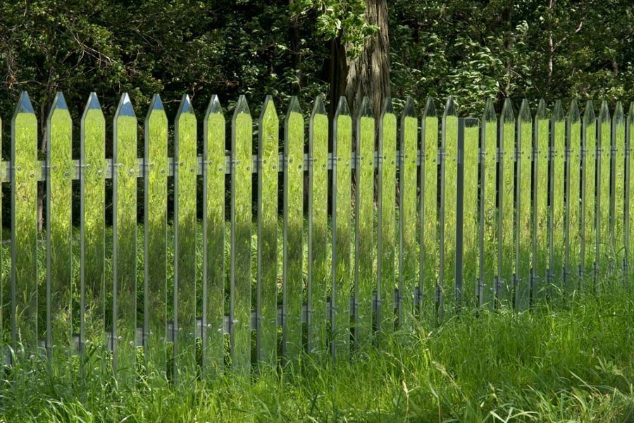50_alyson-shotz-mirror-fence-11