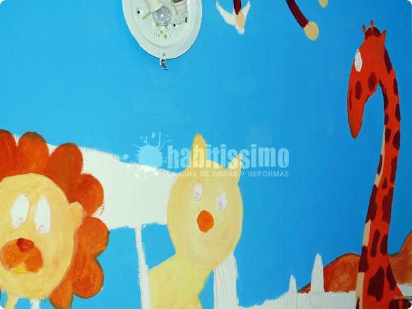 Mural autobus en la selva