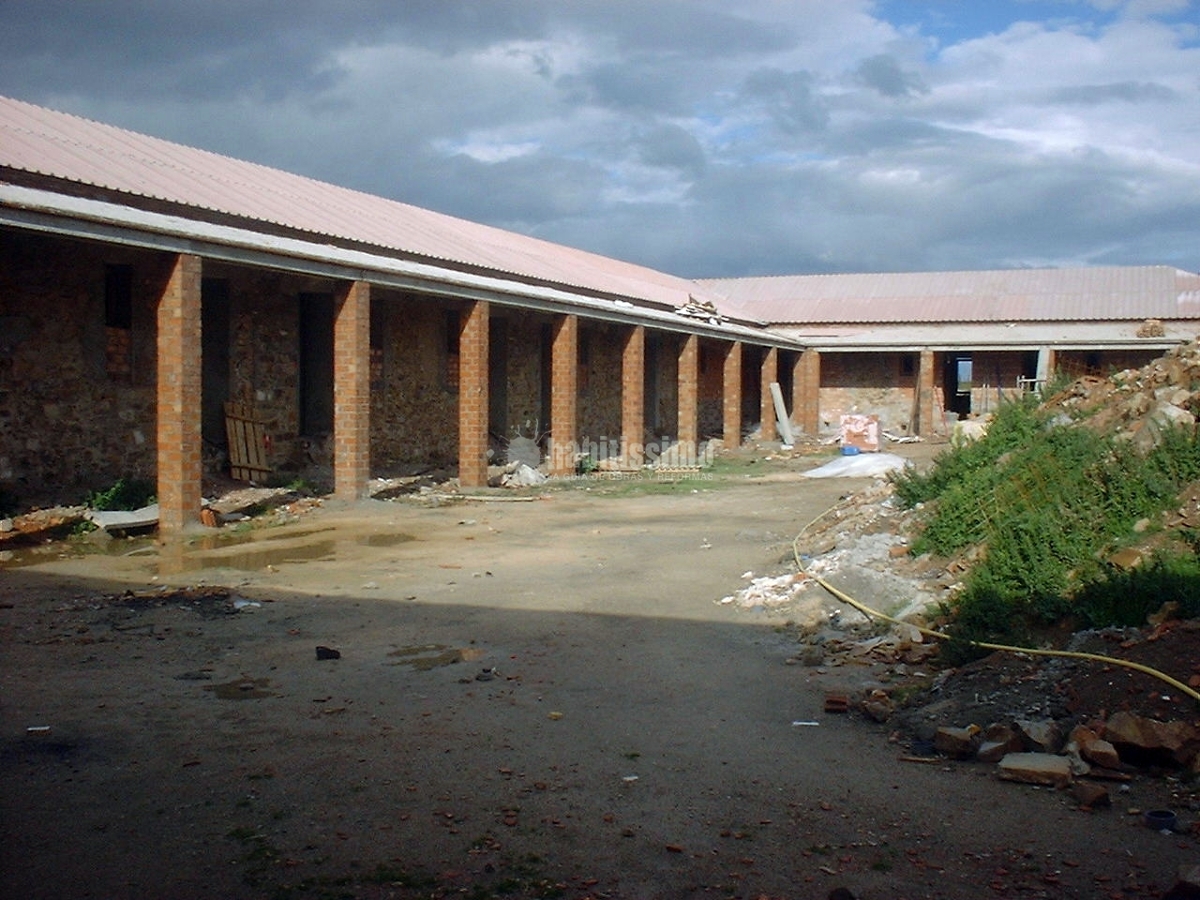 REHABILITACIÓN CASA DE CAMPO EN CIUDAD REAL