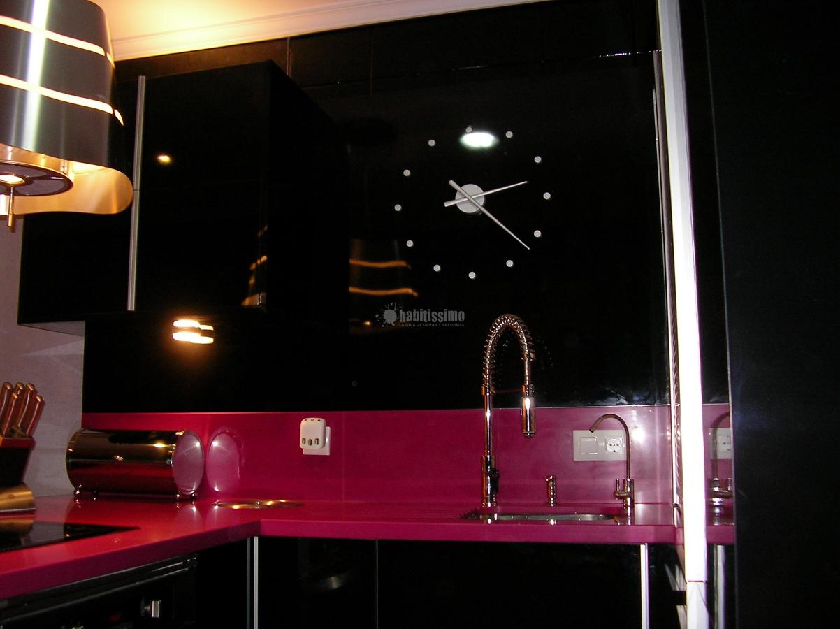 Cambio de cocina antigua por una nueva, y ocultar azulejo antiguo