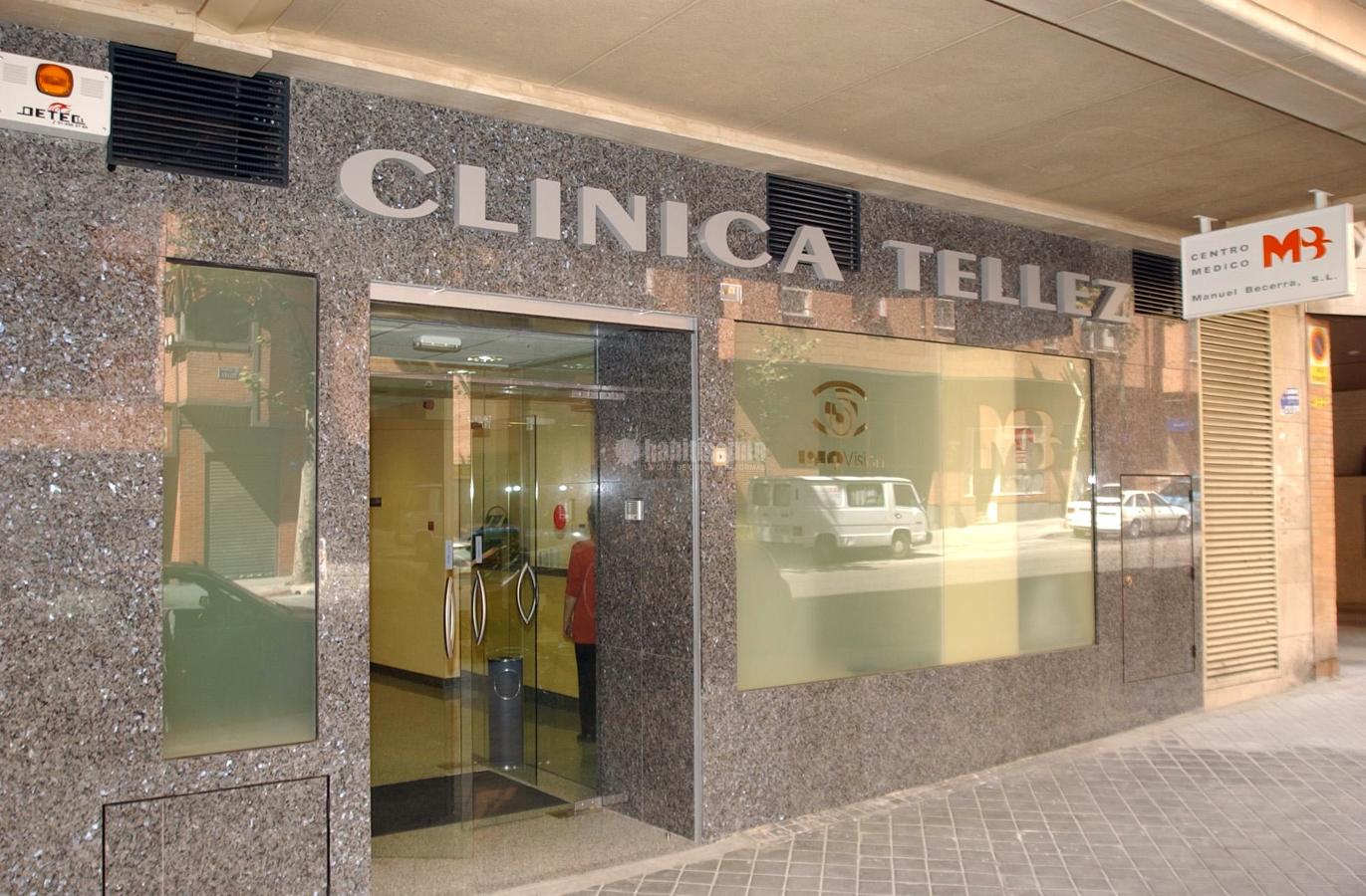 Gimnasios y Clínicas.