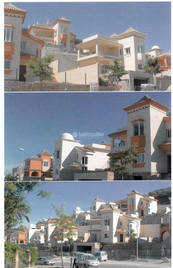 12 Chalets independientes en Benalmadena-costa en 2002