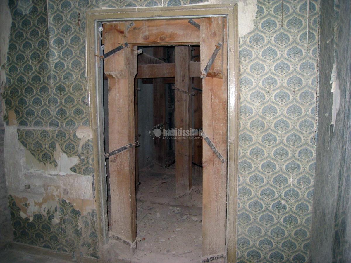 Refuerzo estructural en edificio en ruinas c/ Mayor