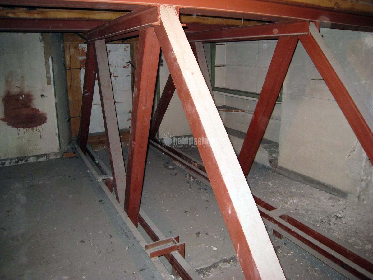 Refuerzo estructural en edificio en ruinas c/ Mayor