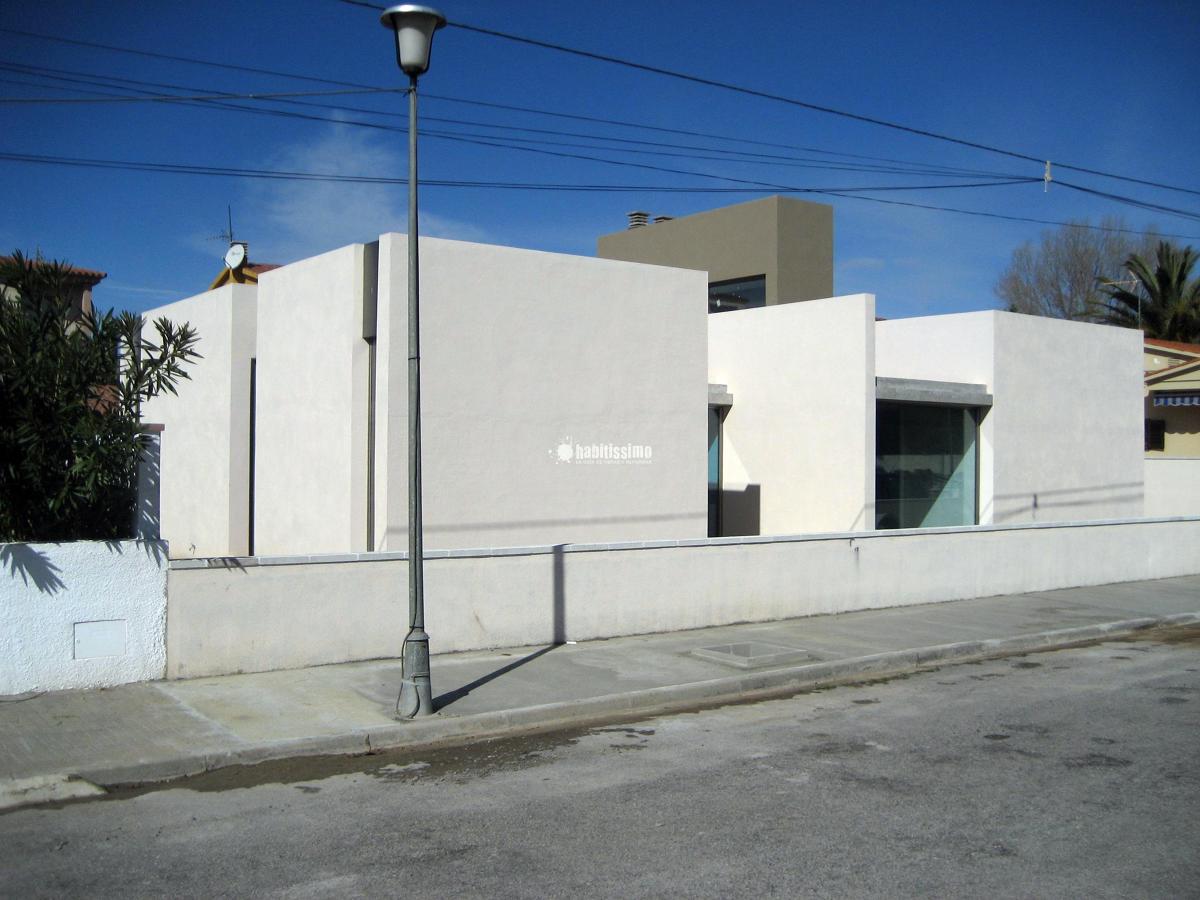 Habitatge unifamiliar aïllat - Obra nova - Alt Empordà