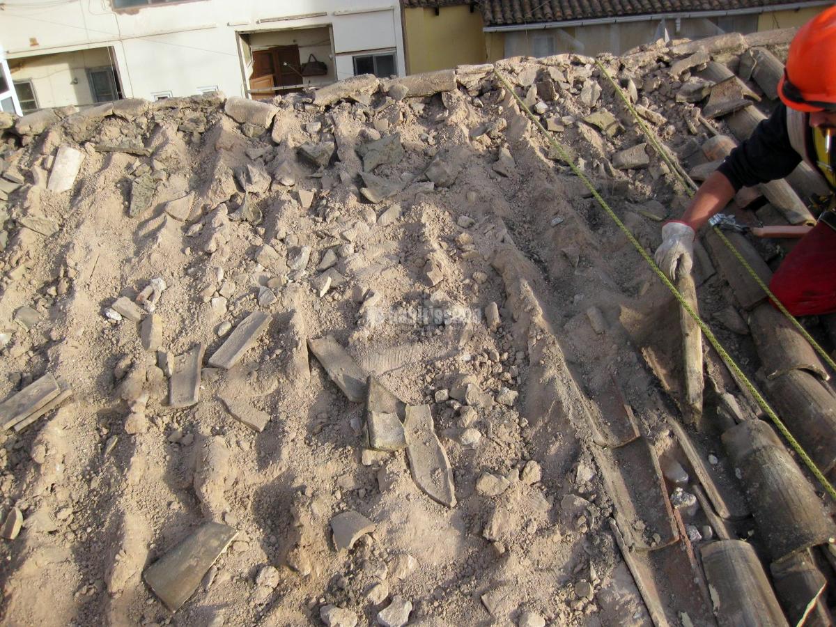 Rehabilitación edificio cura femenina