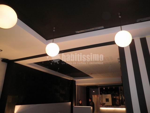 Reforma en el restaurante La Mafia Se Sienta A La Mesa