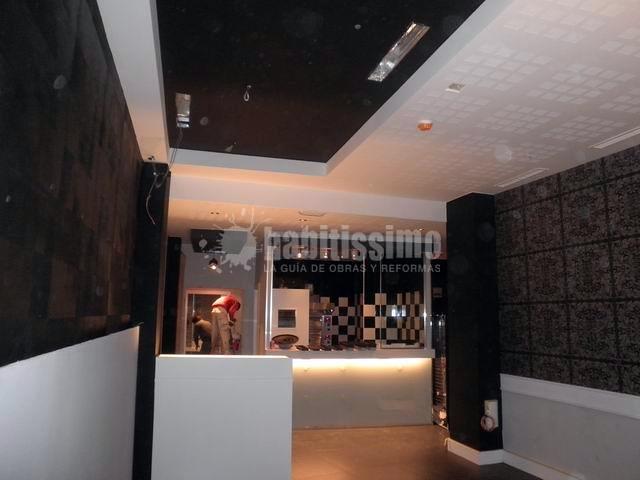 Reforma en el restaurante La Mafia Se Sienta A La Mesa