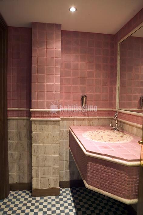 Rehabilitación integral de bar-restaurante Mesón Jamón