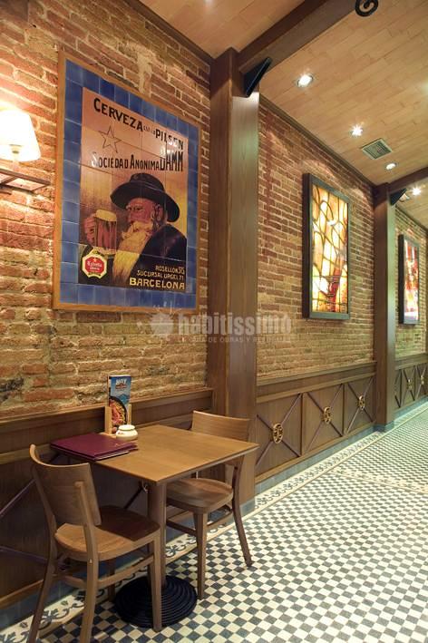 Rehabilitación integral de bar-restaurante Mesón Jamón