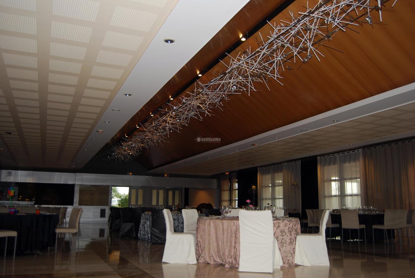 Creación y diseño para lámpara en sala de banquetes